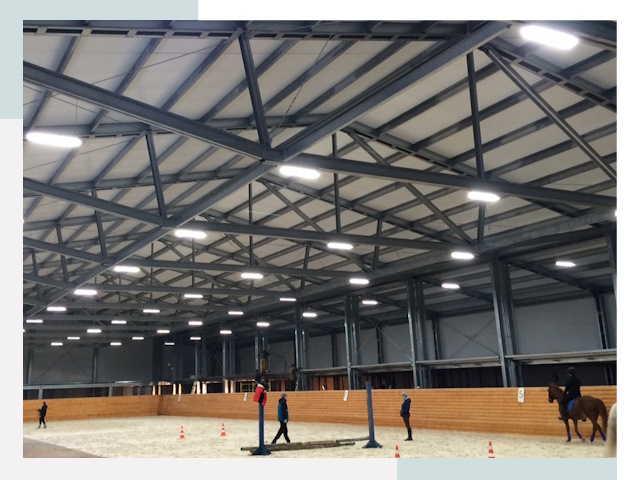 Строительство конных манежей от 651 руб в Шахты