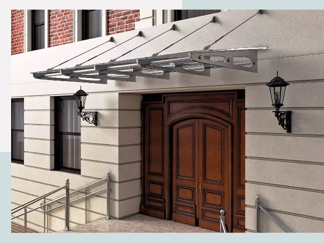 Металлические козырьки от 651 руб. в Шахтах