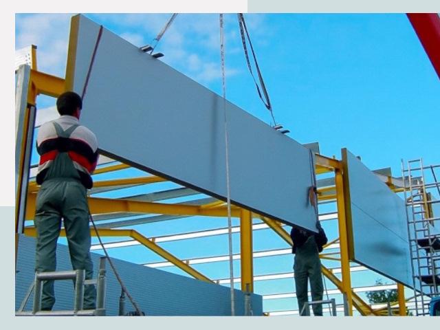 Монтаж сэндвич-панелей в Шахтах от 651 руб.